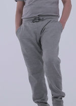 Load and play video in Gallery viewer, Unisex Premium Joggers M7580.mp4
